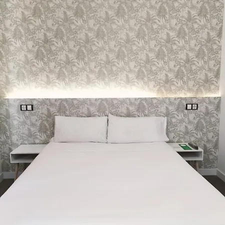 Hostal Gonzala By Gaiarooms 2*